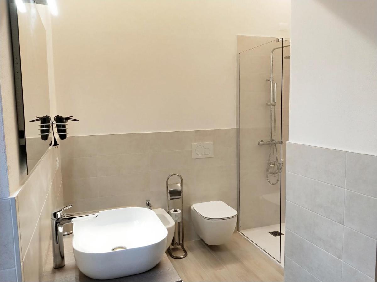Via Poma Apartments&rooms Apartamento *