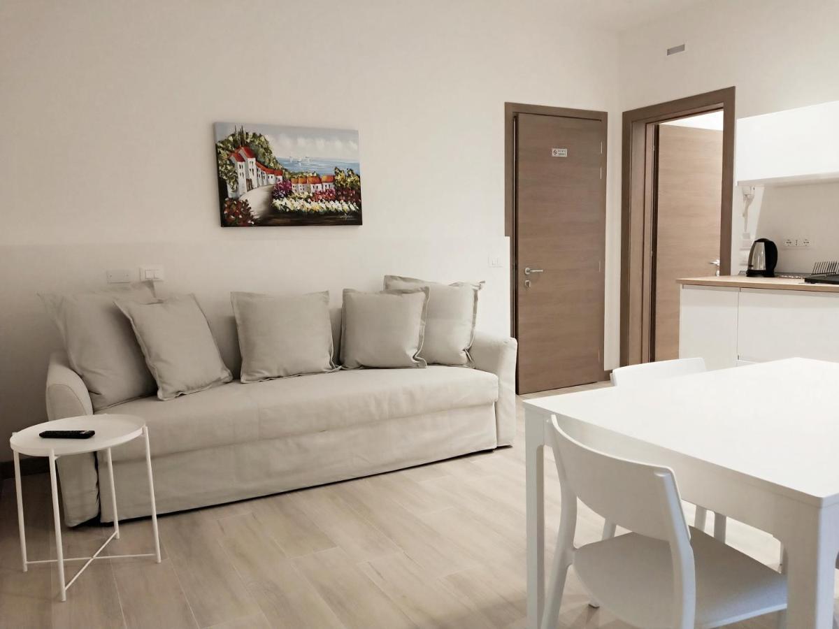 Via Poma Apartments&rooms Apartamento *